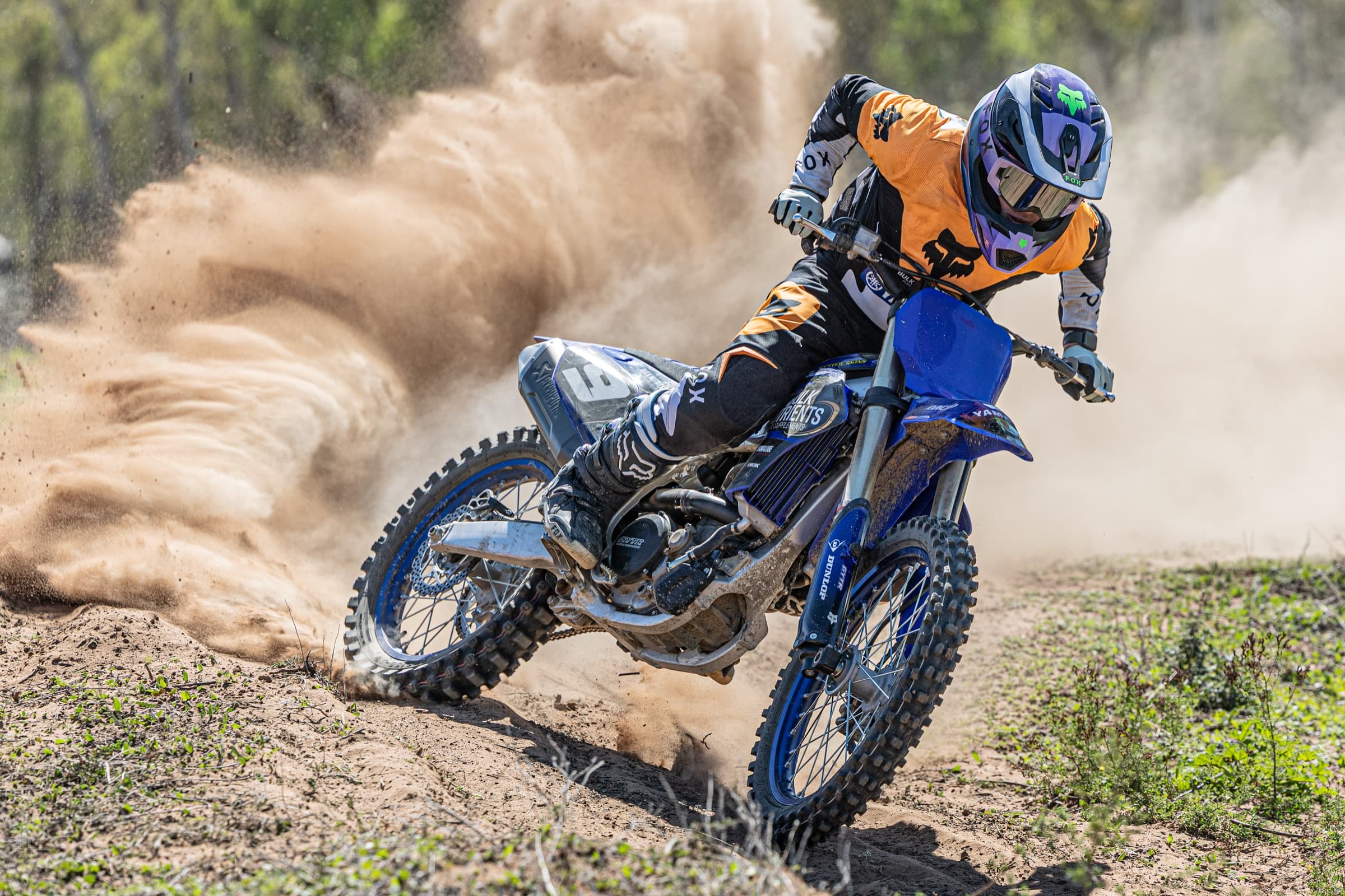 Judd Chislett racing his Yamaha through sand